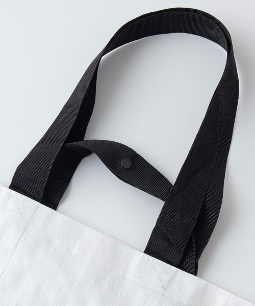 THE NORTH FACE(ザノースフェイス)の「【THE NORTH FACE/ザノースフェイス】SHOPPER BAG L ショッパーバッグ トートバッグ(エコバッグ/サブバッグ・メンズ・ホワイト・FREE)」の3枚目の写真