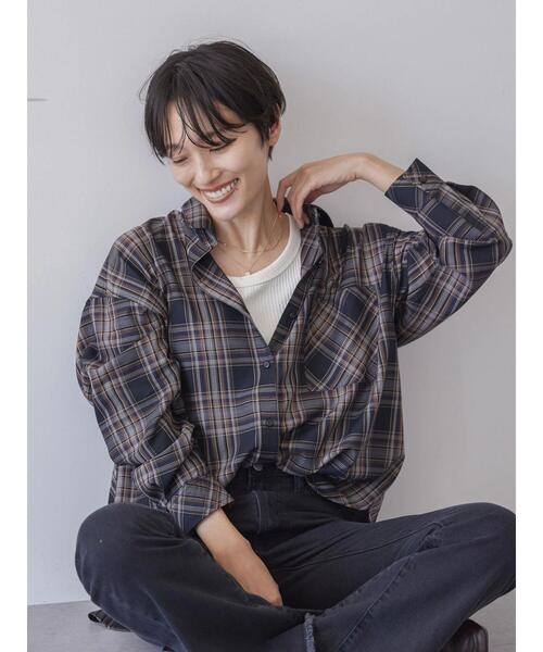 AMERICAN HOLIC（アメリカンホリック）の「イージーケアチェックシャツ（シャツ/ブラウス・レディース・レッド系その他7/ブルー系その他5/ブラック系その他3/ブラウン系その他4/ホワイト系その他7・L/M）」の3枚目の写真