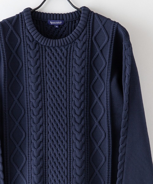 Blue Standard (ブルースタンダード)の「【BLUE STANDARD/ブルースタンダード】 軽量ウォッシャブルアランクルー アンチピリング アラン柄 イージーケア(ニット/セーター・メンズ・ブルー/ブルーグレー/ネイビー/ブラック/オフホワイト/杢グレー・X-LARGE/MEDIUM/SMALL/LARGE)」の5枚目の写真