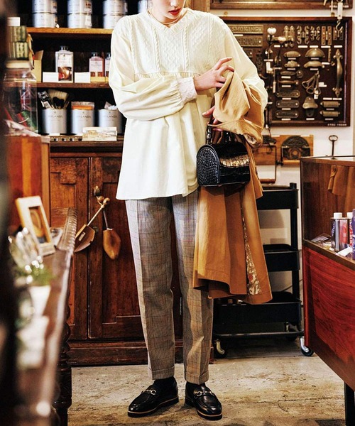 Live in comfort（リブインコンフォート）の「リブ　イン　コンフォート　スニーカー感覚で履ける　上品ビットローファー〈ブラック〉（ローファー・レディース・ブラック・5/1/2/4/6/3）」の2枚目の写真