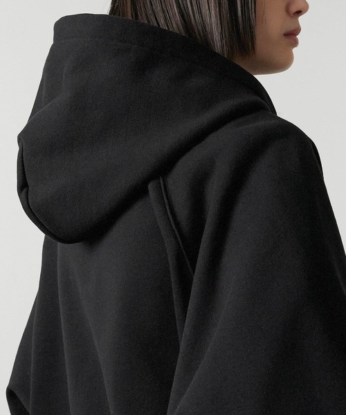 Alfred Alex（アルフレッドアレックス）の「【Alfred Alex】ラバーロゴ ビッグハーフジップフーディースウェット（パーカー・メンズ・チャコール/ナチュラル/グレー/ブラック・M/L）」の7枚目の写真