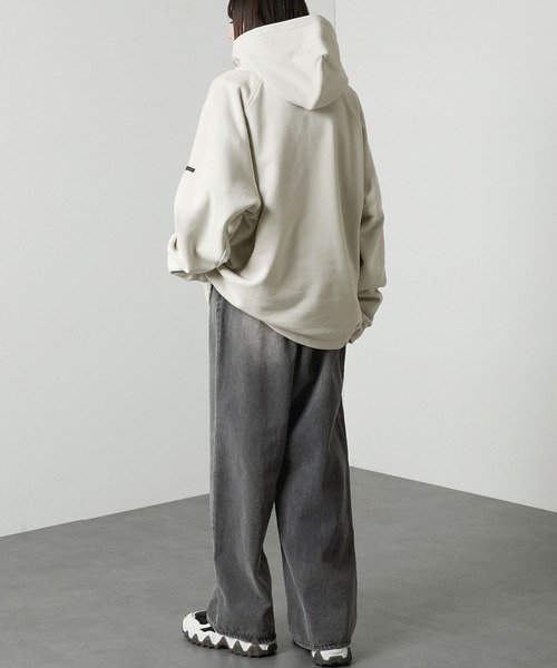 ト*ー様 very掲載❗️新品タグ付き　ALEGRE アレグレハーフジップオール Alfred Alex（アルフレッドアレックス）の「【Alfred Alex】ラバーロゴ