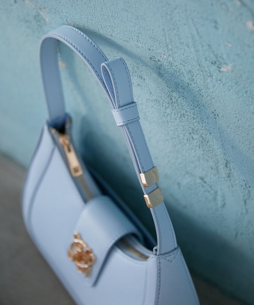 VIS(ビス)の「【新色追加】【180℃美人見え】ハンドルリボンワンショルダーバッグ(ハンドバッグ・レディース・ブラック/グリーン/キナリ/ピンク/ブラック系/サックスブルー・FREE)」の10枚目の写真