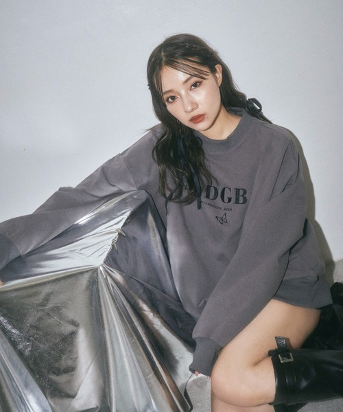 ANDGEEBEE（アンジービー）の「UNISEX バタフライロゴ裏起毛スウェット（スウェット・レディース・ブルー/チャコールグレー・FREE）」の12枚目の写真