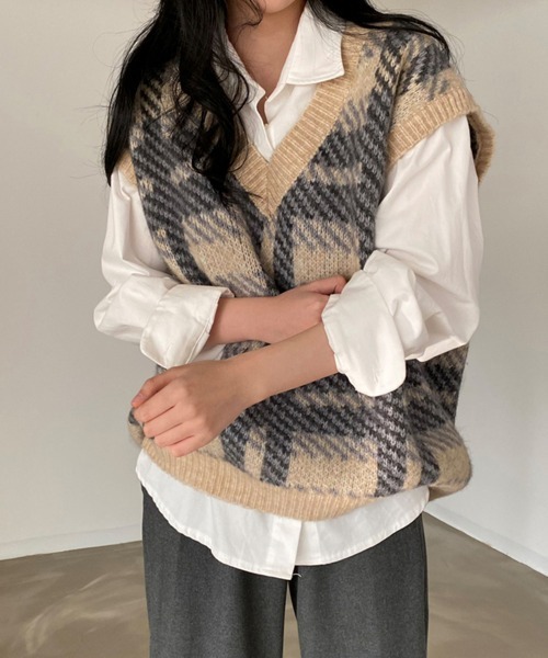 Miniministore(ミニミニストア)の「ニットベスト レディース ニットジレ秋冬(ベスト・レディース・ブラック/ベージュ・フリー)」の2枚目の写真