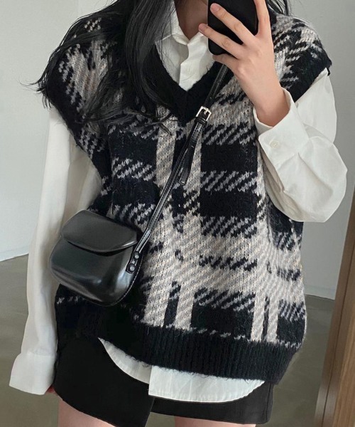 Miniministore(ミニミニストア)の「ニットベスト レディース ニットジレ秋冬(ベスト・レディース・ブラック/ベージュ・フリー)」の1枚目の写真