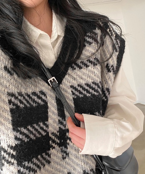 Miniministore(ミニミニストア)の「ニットベスト レディース ニットジレ秋冬(ベスト・レディース・ブラック/ベージュ・フリー)」の22枚目の写真