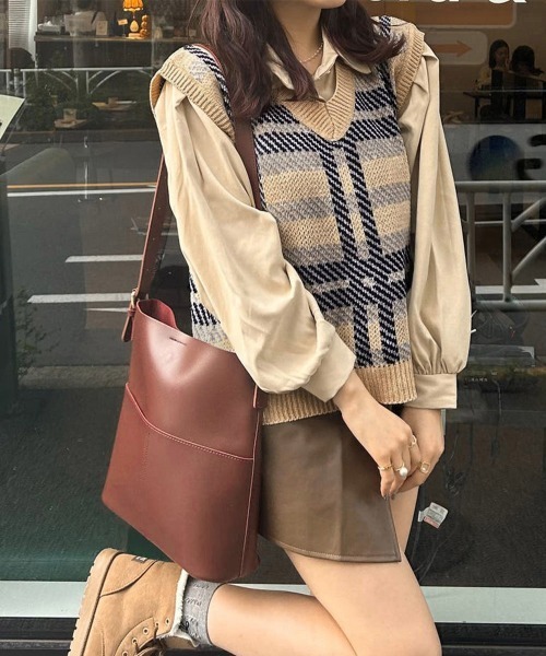 Miniministore(ミニミニストア)の「ニットベスト レディース ニットジレ秋冬(ベスト・レディース・ブラック/ベージュ・フリー)」の12枚目の写真
