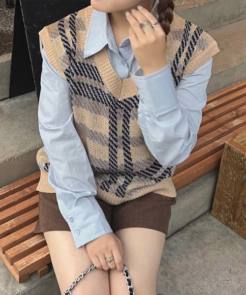 Miniministore(ミニミニストア)の「ニットベスト レディース ニットジレ秋冬(ベスト・レディース・ブラック/ベージュ・フリー)」の15枚目の写真