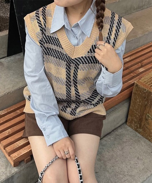 Miniministore(ミニミニストア)の「ニットベスト レディース ニットジレ秋冬(ベスト・レディース・ブラック/ベージュ・フリー)」の16枚目の写真