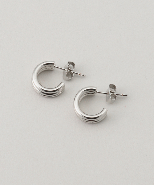 JUSTINE CLENQUET(ジュスティーヌクランケ)の「【JUSTINE CLENQUET/ジャスティーヌ クランケ】SARAH ピアス(ピアス(両耳用)・レディース・ゴールド/シルバー・FREE)」の2枚目の写真