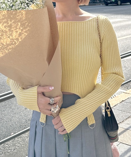 Alley by w closet（アリーバイダブルクローゼット）の「【Alley】ラメ混ガーター風ディティールニット（ニット/セーター・レディース・イエロー/オフホワイト/ブルー・FREE）」の3枚目の写真