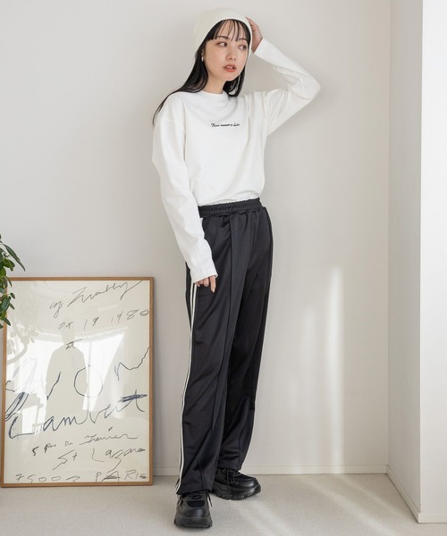 LOWRYS FARM（ローリーズファーム）の「ラインパンツ　103919（スウェットパンツ・レディース・チャコールグレー/アイボリー/ブラック・FREE）」の8枚目の写真