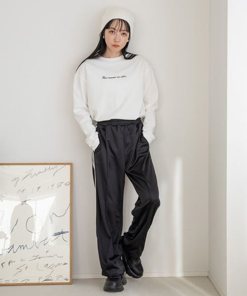 LOWRYS FARM（ローリーズファーム）の「ラインパンツ　103919（スウェットパンツ・レディース・チャコールグレー/アイボリー/ブラック・FREE）」の6枚目の写真