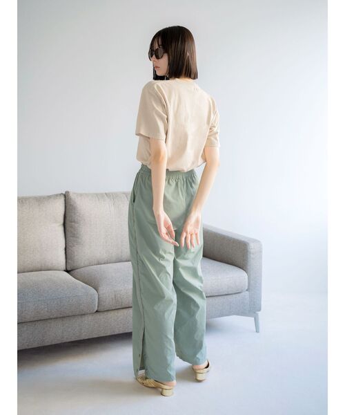 Ungrid（アングリッド）の「ナイロン混ラインパンツ（その他パンツ・レディース・グリーン/アイボリー・FREE）」の21枚目の写真