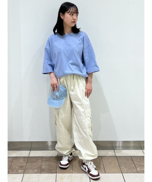 GAP(ギャップ)の「ミニ GAPアーチロゴTシャツ 半袖(ユニセックス)(Tシャツ/カットソー・メンズ・ブラック/パープル/ネイビー/アクア/グリーン/ホワイト・XS/M/S/XL/L)」の12枚目の写真