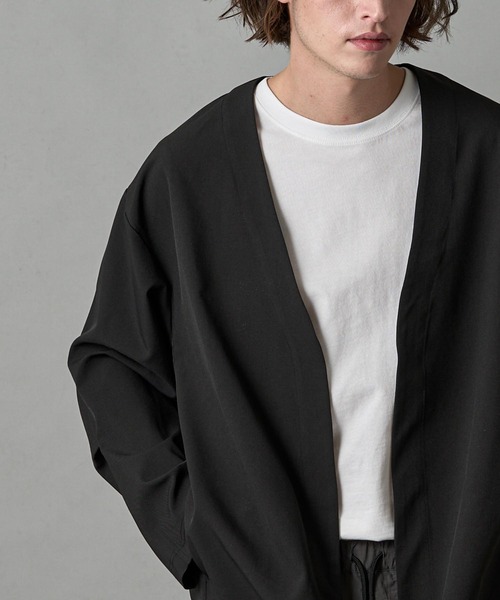 SLICK（スリック）の「【SLICK/スリック】Tech Twill Buttonless Cardigan / テックツイルボタンレスカーディガン / セットアップ対応 / テック素材（カーディガン/ボレロ・メンズ・グレイッシュベージュ/ブラック/グレー・1/2/3）」の7枚目の写真