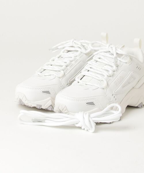 FILA（フィラ）の「オークモント TR S / OAKMONT TR S / 厚底スニーカー（スニーカー・レディース・ホワイト×ブルー/オフホワイト/ホワイト系その他・22.5cm/23.0cm/23.5cm/24.0cm/24.5cm/25.0cm/25.5cm/26.0cm/26.5cm/27.0cm/27.5cm/28.0cm/29.0cm）」の6枚目の写真