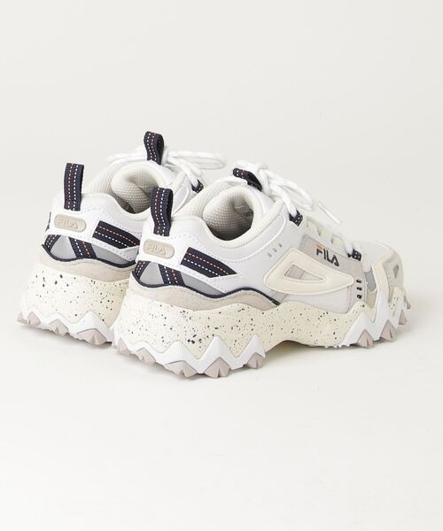 FILA（フィラ）の「オークモント TR S / OAKMONT TR S / 厚底スニーカー（スニーカー・レディース・ホワイト×ブルー/オフホワイト/ホワイト系その他・22.5cm/23.0cm/23.5cm/24.0cm/24.5cm/25.0cm/25.5cm/26.0cm/26.5cm/27.0cm/27.5cm/28.0cm/29.0cm）」の9枚目の写真