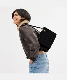 COACH（コーチ）の「ローグ 25・シグネチャー デニム