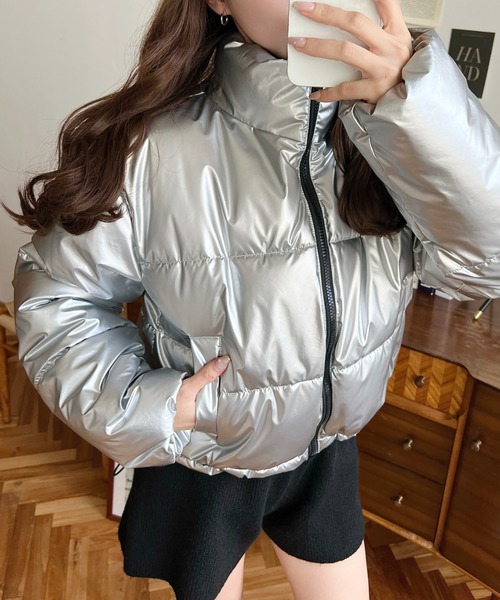 moment+（モーメントプラス）の「ショート丈ファイバーダウンブルゾン