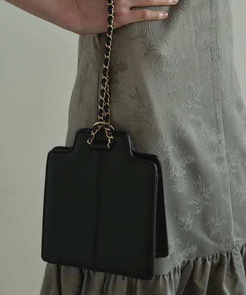 ANDRESD（アンドレスド）の「ワンハンドルスクエアバッグ / one handle square bag（ハンドバッグ・レディース・モカ/ブラック/シルバー・FREE）」の5枚目の写真