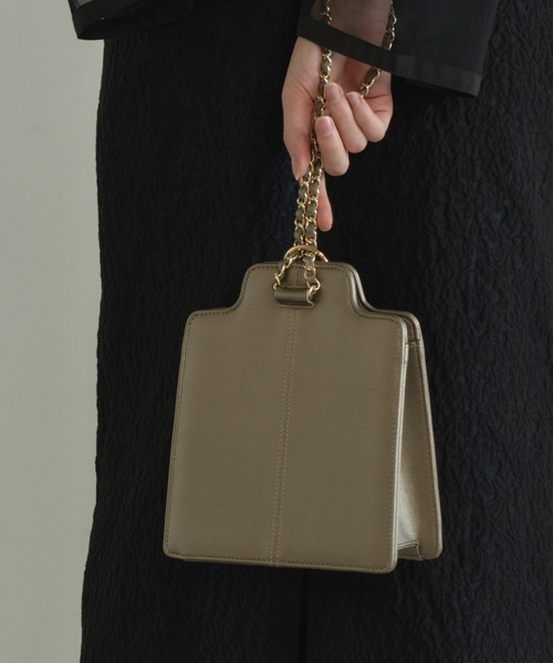 ANDRESD（アンドレスド）の「ワンハンドルスクエアバッグ / one handle square bag（ハンドバッグ・レディース・モカ/ブラック/シルバー・FREE）」の12枚目の写真