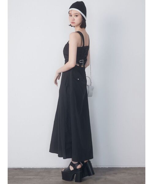 EMODA（エモダ）の「バックオープンナイロンワンピース（ワンピース・レディース・ブルー/ブラック/ホワイト・FREE）」の6枚目の写真