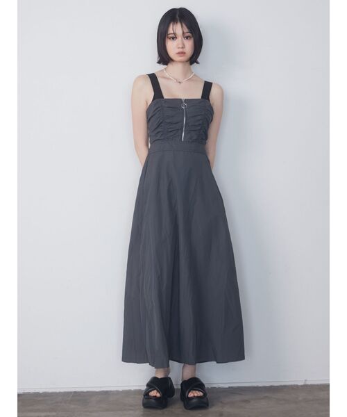 EMODA（エモダ）の「バックオープンナイロンワンピース（ワンピース・レディース・ブルー/ブラック/ホワイト・FREE）」の7枚目の写真