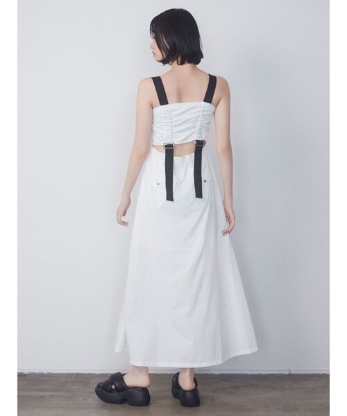 EMODA（エモダ）の「バックオープンナイロンワンピース（ワンピース・レディース・ブルー/ブラック/ホワイト・FREE）」の19枚目の写真