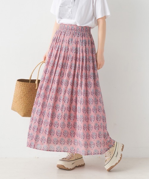 OMNES(オムネス)の「コットンボイル総柄ギャザースカート(スカート・レディース・ブラック/ベージュ/パープル/ブルー/グリーン/アイボリー/ブラック×ホワイト/グリーン系その他/ブルー系その他/ブラック×グリーン/ネイビー系/キナリ/ブラウン系その他2/グリーン系その他2/ブラック×ブルー/パープル系その他/マスタード/ブラウン系その他/ライトグレー/ネイビー/ブラック系その他/グリーン系その他3・FREE)」の21枚目の写真