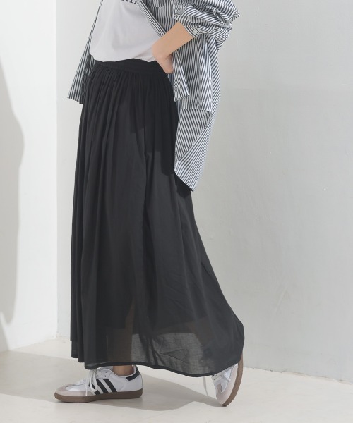 OMNES(オムネス)の「コットンボイル総柄ギャザースカート(スカート・レディース・ブラック/ベージュ/パープル/ブルー/グリーン/アイボリー/ブラック×ホワイト/グリーン系その他/ブルー系その他/ブラック×グリーン/ネイビー系/キナリ/ブラウン系その他2/グリーン系その他2/ブラック×ブルー/パープル系その他/マスタード/ブラウン系その他/ライトグレー/ネイビー/ブラック系その他/グリーン系その他3・FREE)」の4枚目の写真