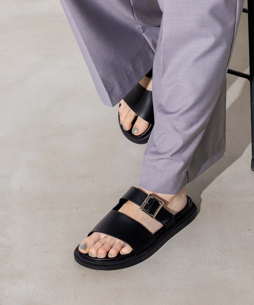 MOHI（モヒ）の「ＭＯＨＩフラットサンダル（サンダル・レディース・オフホワイト/ブラック・37/38）」の6枚目の写真