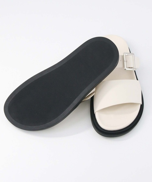 MOHI（モヒ）の「ＭＯＨＩフラットサンダル（サンダル・レディース・オフホワイト/ブラック・37/38）」の16枚目の写真