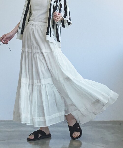 coen（コーエン）の「MARKET（マーケット）ティアードフレアスカート（スカート・レディース・ブラック/オフホワイト/コバルトブルー/ピンク・M/L）」の2枚目の写真