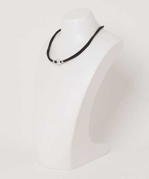 SILVER BULLET(シルバーバレット)の「『SBLTR』ユニセックス リングチョーカー(チョーカー・レディース・シルバー/ゴールド・FREE)」の4枚目の写真