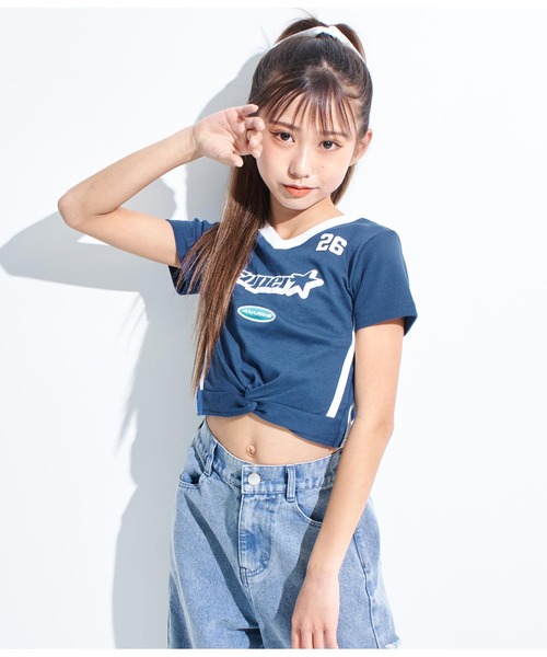 ANAP GｉRL（アナップガール）の「ANAPR+S【リラスポ】前クロスサッカーT(吸水速乾加工)（Tシャツ/カットソー・キッズ・ホワイト/ネイビー/ラベンダー・XS/S/M）」の2枚目の写真