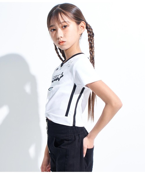 ANAP GｉRL（アナップガール）の「ANAPR+S【リラスポ】前クロスサッカーT(吸水速乾加工)（Tシャツ/カットソー・キッズ・ホワイト/ネイビー/ラベンダー・XS/S/M）」の4枚目の写真