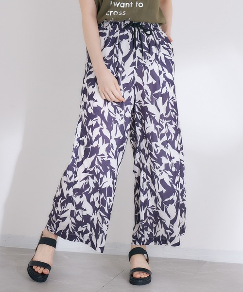 KATHARINE ROSS（キャサリンロス）の「【KATHARINE ROSS】WEB限定 リーフプリントパンツ（スラックス・レディース・カーキ/チャコールグレー・MEDIUM）」の6枚目の写真