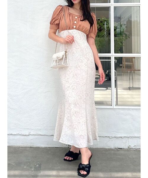 RESEXXY（リゼクシー）の「パフスリーブマーメイドワンピース（ワンピース・レディース・オレンジ/ブラック/ホワイト・SMALL/MEDIUM）」の3枚目の写真