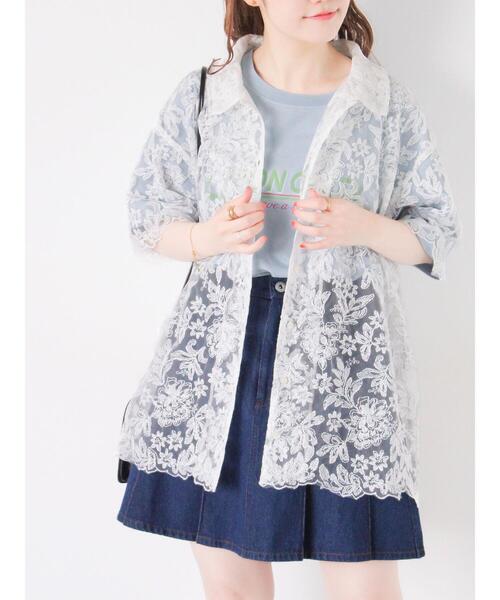 ehka sopo(エヘカソポ)の「レースオーバーサイズシャツ(シャツ/ブラウス・レディース・オフホワイト/ブラック/キナリ・F)」の1枚目の写真