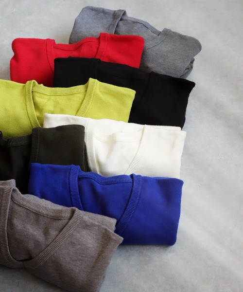 antiqua（アンティカ）の「Vネックニット（ニット/セーター・レディース・カーキ/レッド/ライム/ベージュ系その他/ホワイト/ブルー/杢グレー/ブラック・ONESIZE）」の17枚目の写真