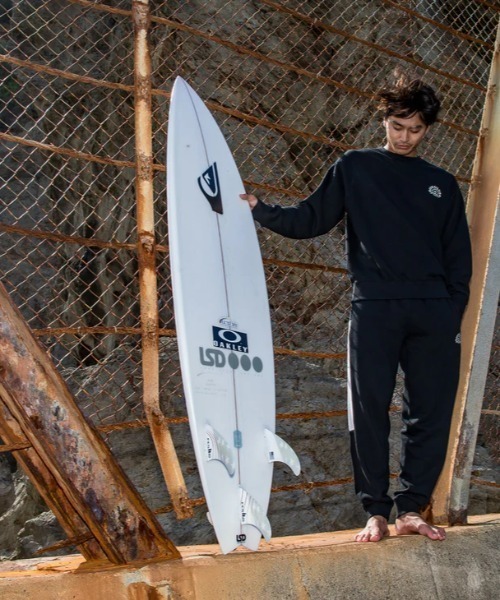 Quiksilver(クイックシルバー)の「ON TARGET CREW SWEAT/クイックシルバー長袖スウェットトレーナー(スウェット・メンズ・ブラック/レッド/ネイビー/ベージュ・LARGE/MEDIUM/SMALL/X-LARGE)」の14枚目の写真