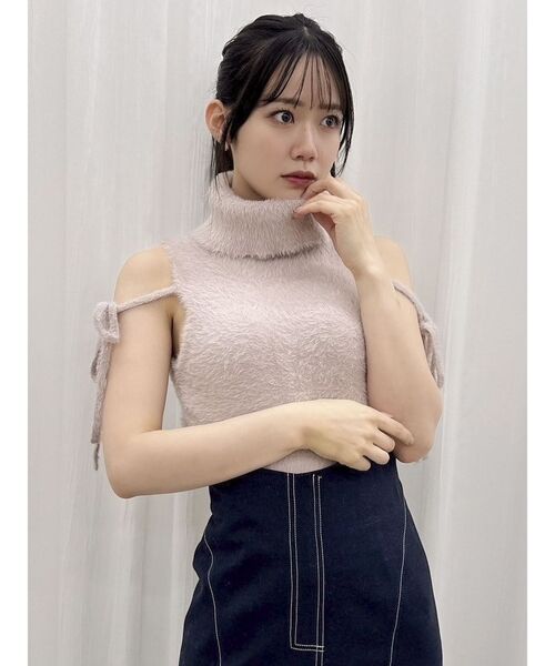 dazzlin（ダズリン）の「ミニシャギーオフタートル（ニット/セーター・レディース・オフホワイト/ライトグレー/ピンク/イエロー/モカ・FREE）」の9枚目の写真