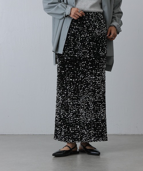 COLONY 2139（コロニートゥーワンスリーナイン）の「スパンコールベロアナロースカート（スカート・レディース・シルバー/ブラック・FREE）」の18枚目の写真