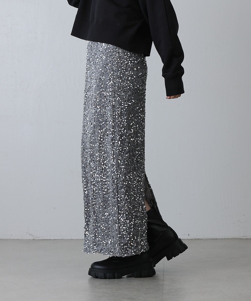 COLONY 2139（コロニートゥーワンスリーナイン）の「スパンコールベロアナロースカート（スカート・レディース・シルバー/ブラック・FREE）」の10枚目の写真