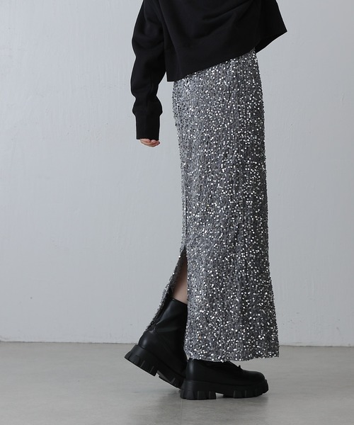 COLONY 2139（コロニートゥーワンスリーナイン）の「スパンコールベロアナロースカート（スカート・レディース・シルバー/ブラック・FREE）」の8枚目の写真