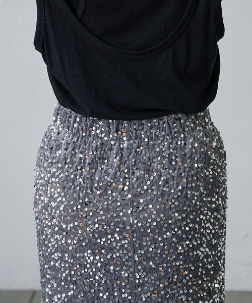 COLONY 2139（コロニートゥーワンスリーナイン）の「スパンコールベロアナロースカート（スカート・レディース・シルバー/ブラック・FREE）」の22枚目の写真