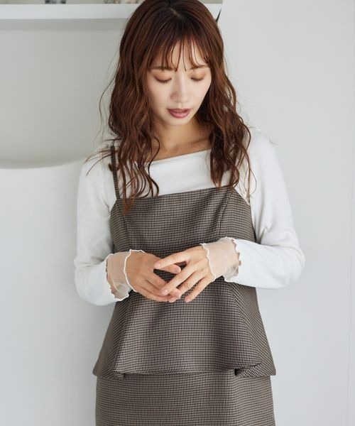 mysty woman(ミスティウーマン)の「チュールレイヤースリーブプルオーバー 152010(Tシャツ/カットソー・レディース・ブラック/グレー/オフホワイト・FREE)」の22枚目の写真