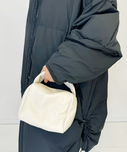 EDIT. FOR LULU(エディットフォールル)の「【BUCKET BAGGAGE/バケットバゲージ】Puff Cube Bag Small(ハンドバッグ・レディース・ホワイト/ブラック・FREE)」の6枚目の写真
